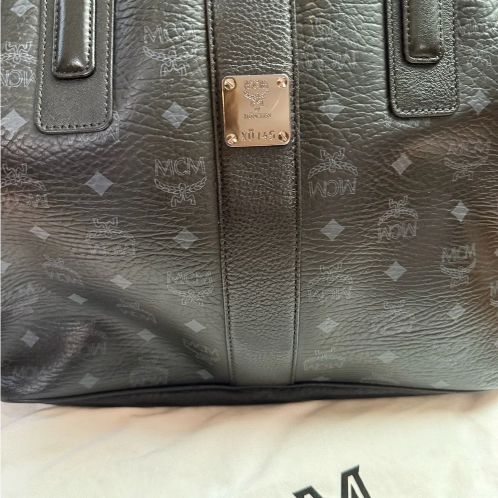 MCM Black Shoppers Tote - Picture 4 of 10